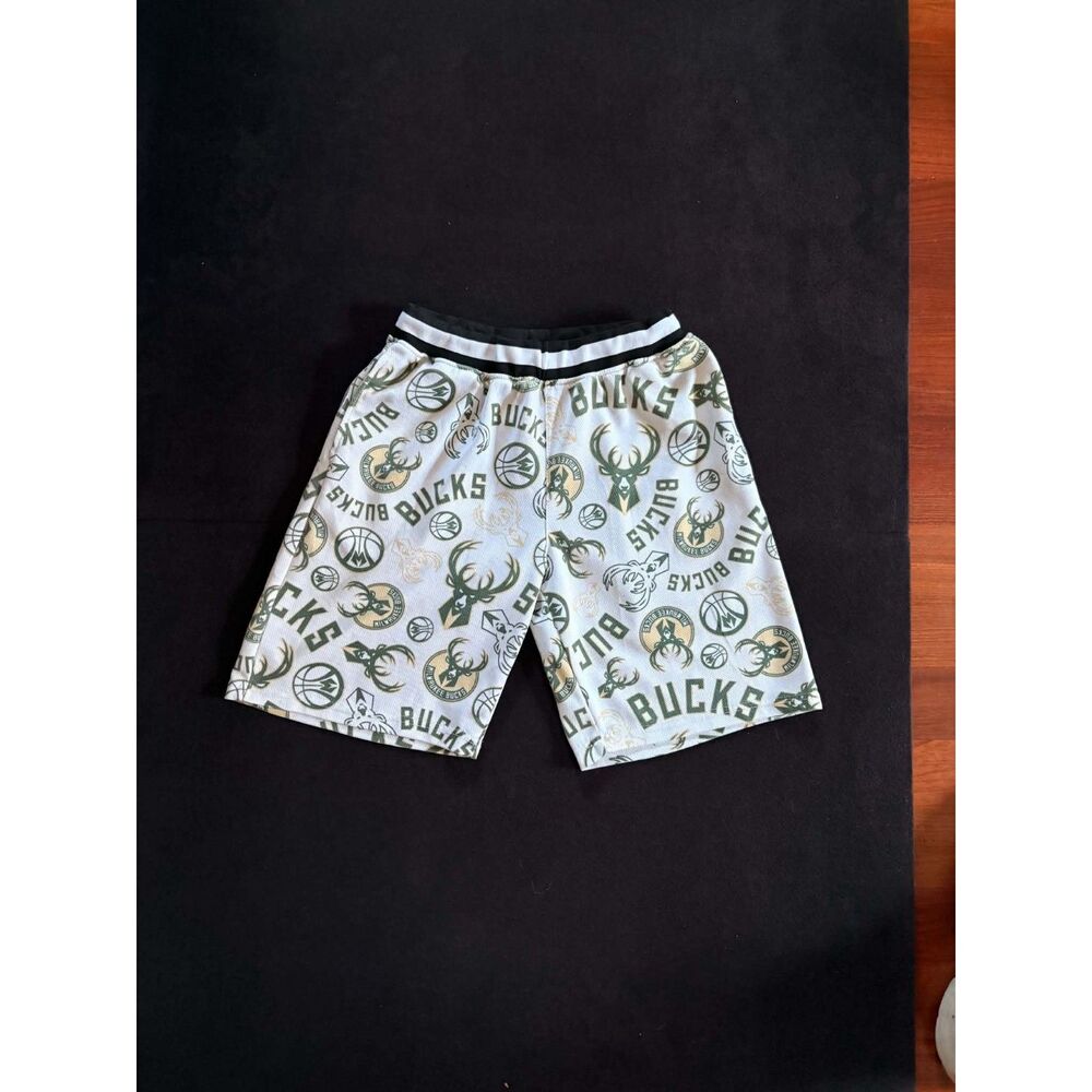 NBA Milwaukee Bucks All Over Print Basketball Shorts Youth Large L 14-16